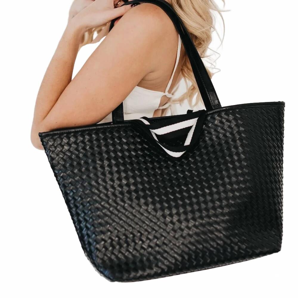 NEW PRETTY SIMPLE tiffany organizer tote bag in black